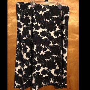 NY & Company skirt size L EUC